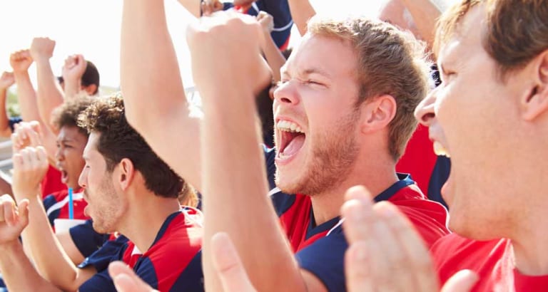 Suomi-paidat, bändipaidat ja fanituotteet