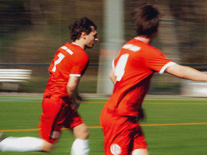 Maglie da calcio personalizzate per squadre sportive.