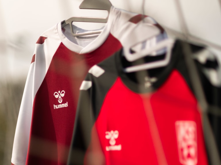 maillot hummel personnalisé