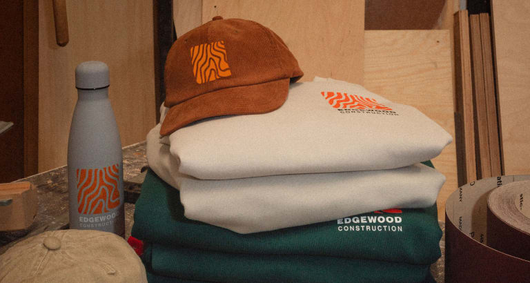 Mössor och kepsar med eget tryck