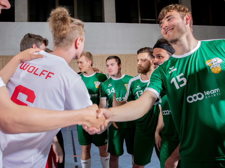 Handball Trikot-Sets gestalten