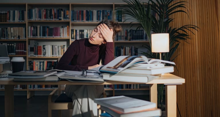 Conseils pour gérer le stress au travail : méthodes concrètes pour éviter le burn-out