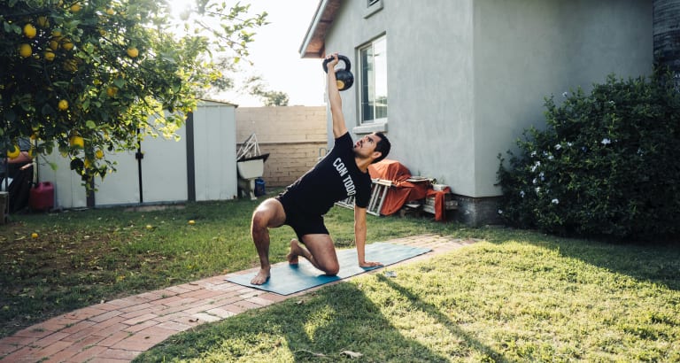Alles, was man über Kettlebell Training wissen muss