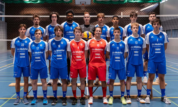 Ein neuer Trikotsatz für das Volleyballteam des KSC Wiedikon