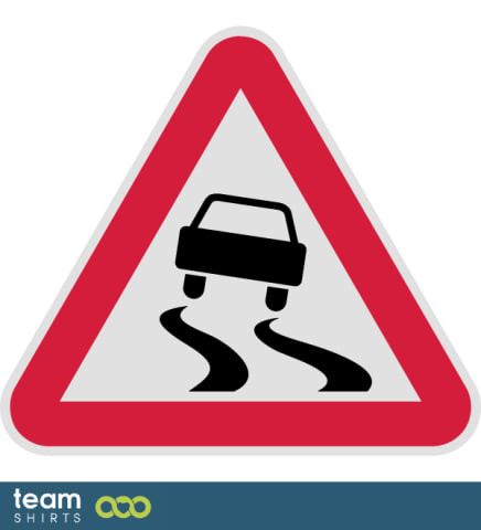 Panneau routier glissant