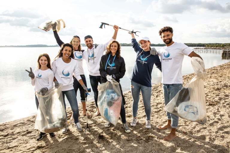 Personalisierte Hoodies - Beach Clean Team