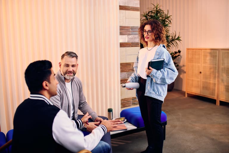celebrer les succes en entreprise, equipe high-five