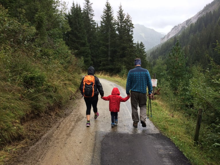 familienausflug im wald, mutter, vater, kind