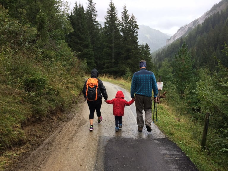 familienausflug im wald, mutter, vater, kind