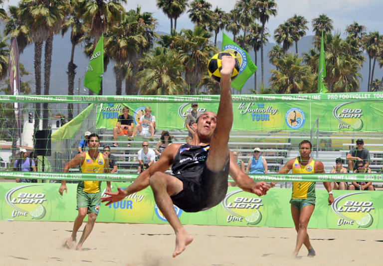 footvolley spielende