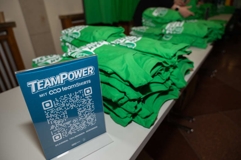 dhfk neujahrsauftakt 2026 rettershirts