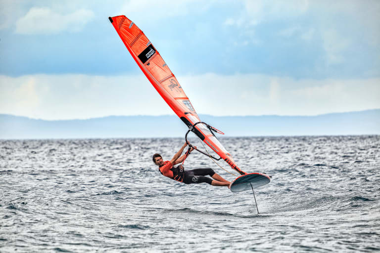 sports nautiques planche à voile