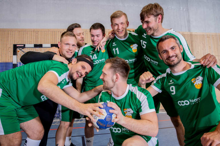 Handball Trikot-Sets gestalten